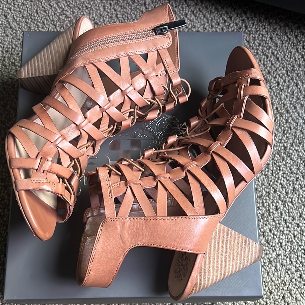 Vince Camuto Elishan Tan Leather Heeled Sandals. Size 11 - Picture 2 of 7